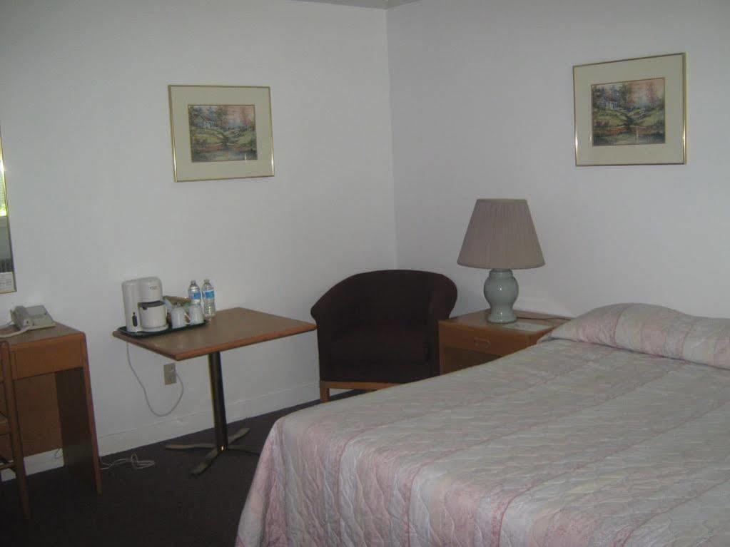 Sherbrooke Village Inn 외부 사진