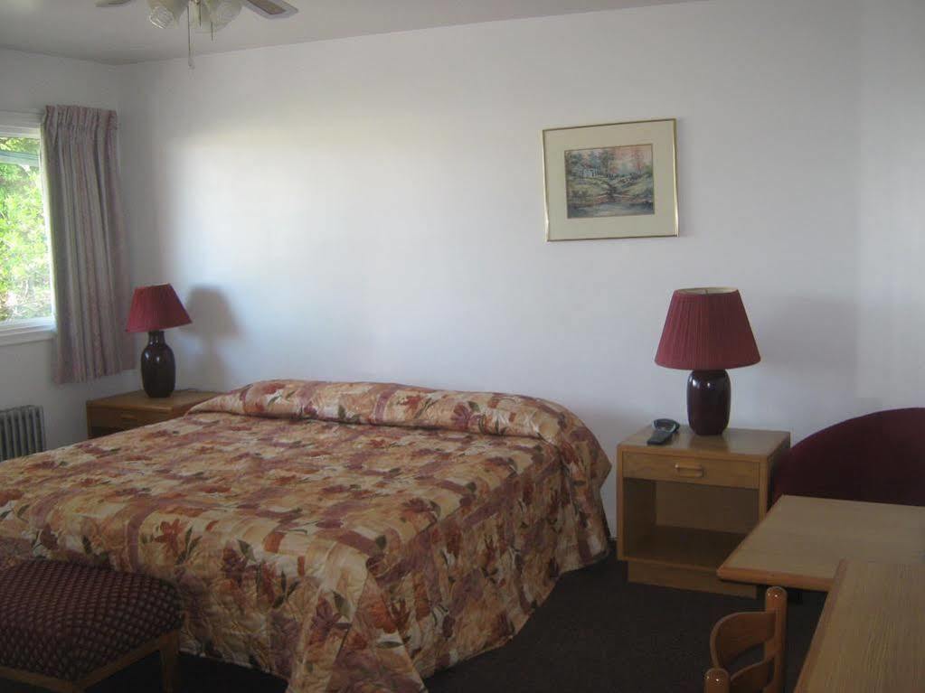 Sherbrooke Village Inn 외부 사진